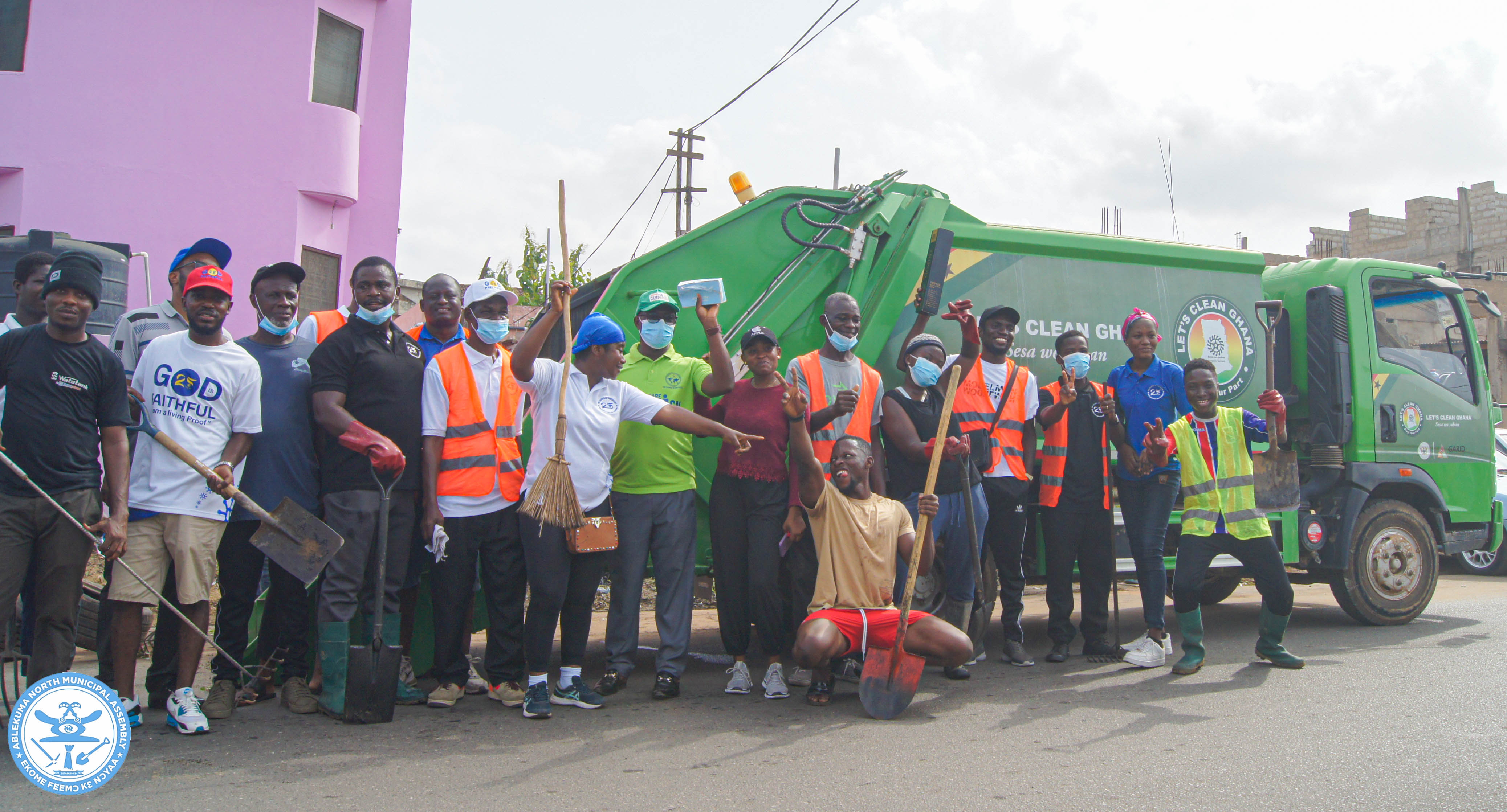 ABLEKUMA NORTH MUNICIPAL ASSEMBLY WITH SUPPORT FROM GARID ORGANIZED A CLEAN-UP EXERCISE AT DARKUMAN WEST