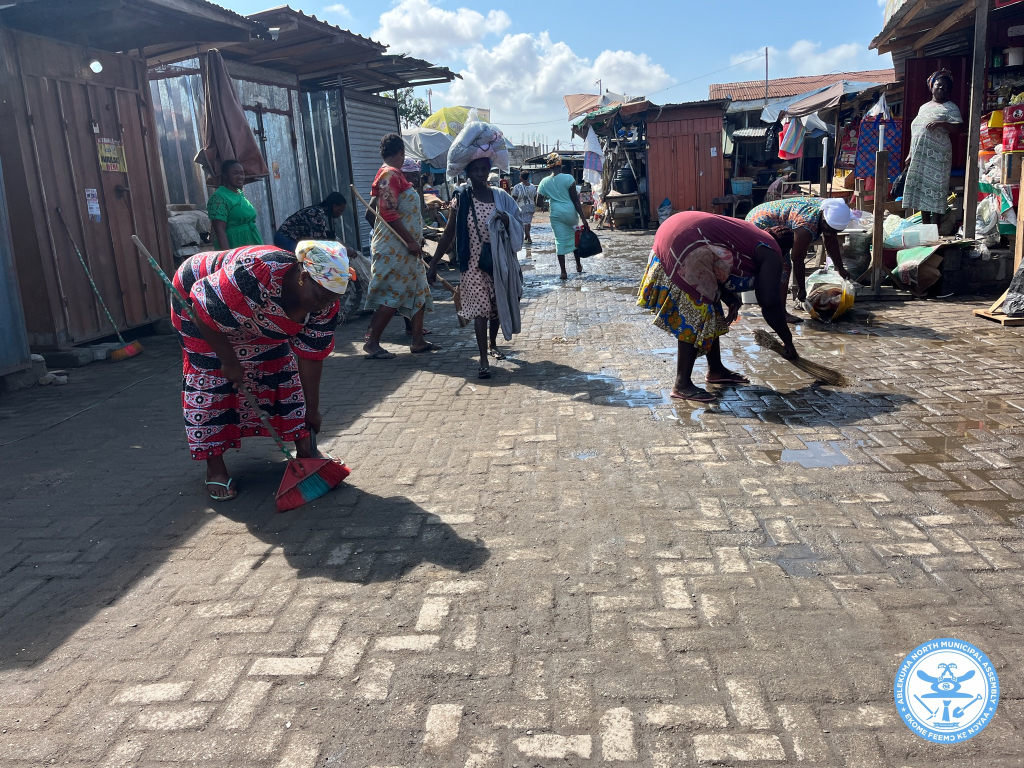 NATIONAL SANITATION DAY - MASSIVE CLEANUP EXERCISE AT MALLAM MARKET