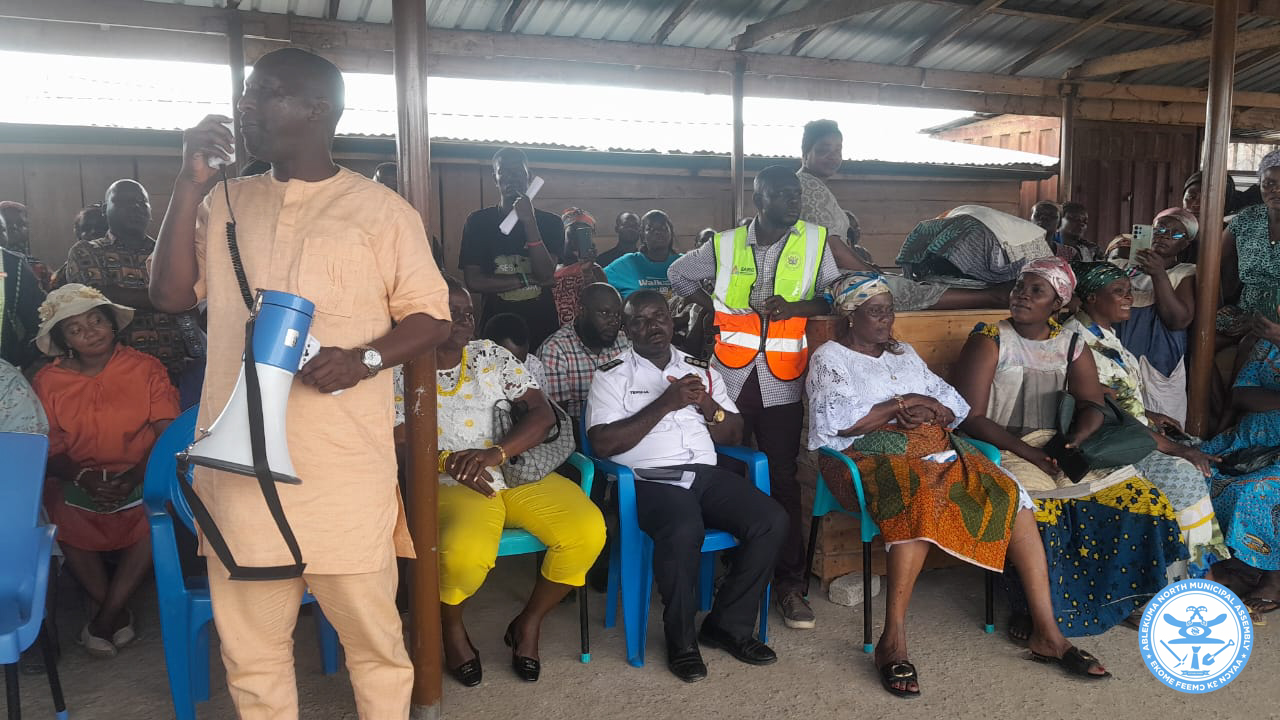 MCE MEETS MALLAM MARKET STAKEHOLDERS ON EVACUATION OF REFUSE AT THE HEART OF THE MARKET