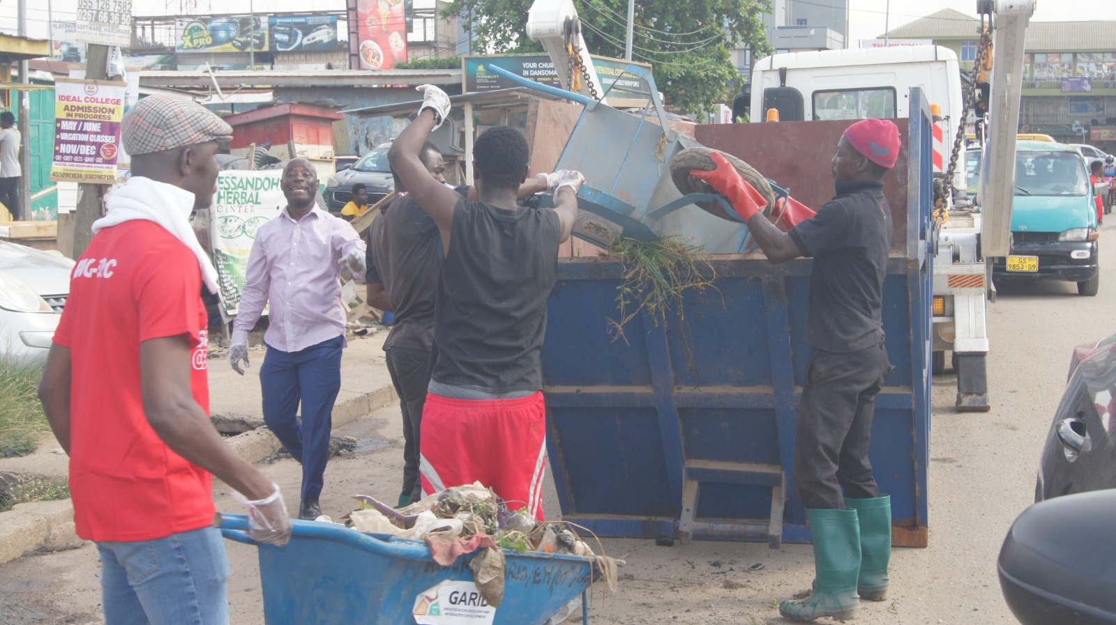 METHODIST UNIVERSITY ORGANIZES CLEAN UP EXERCISE